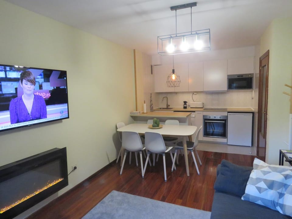 Kitchen or kitchenette, Living room, Dining area