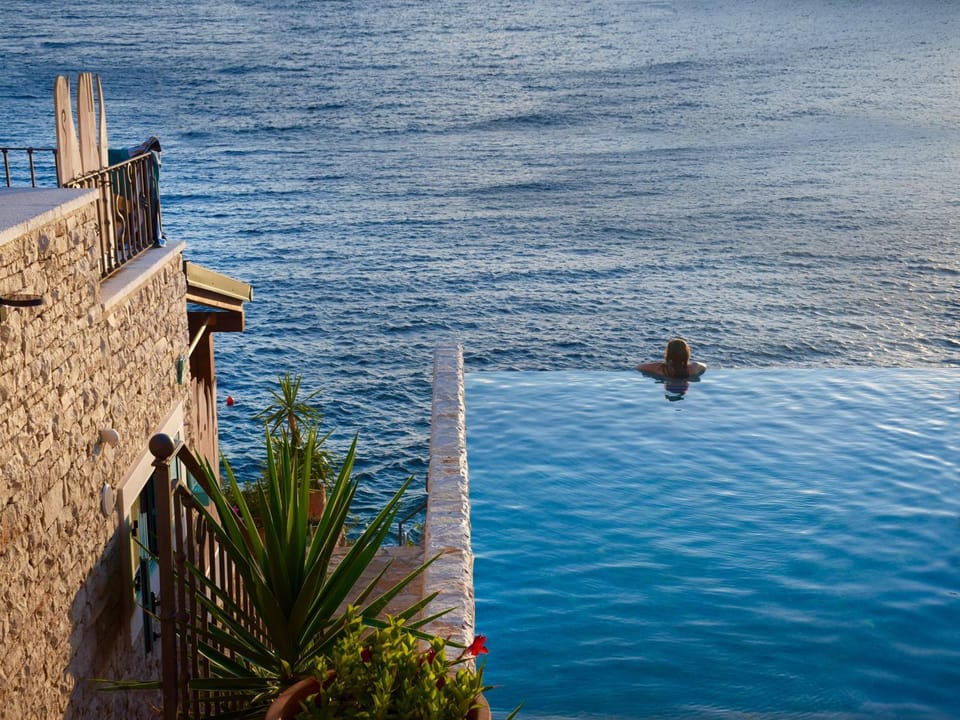 Sea view, Swimming pool