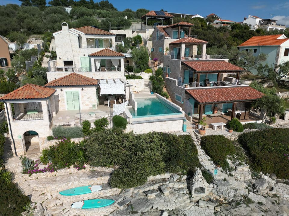 Property building, Day, Bird's eye view, Swimming pool