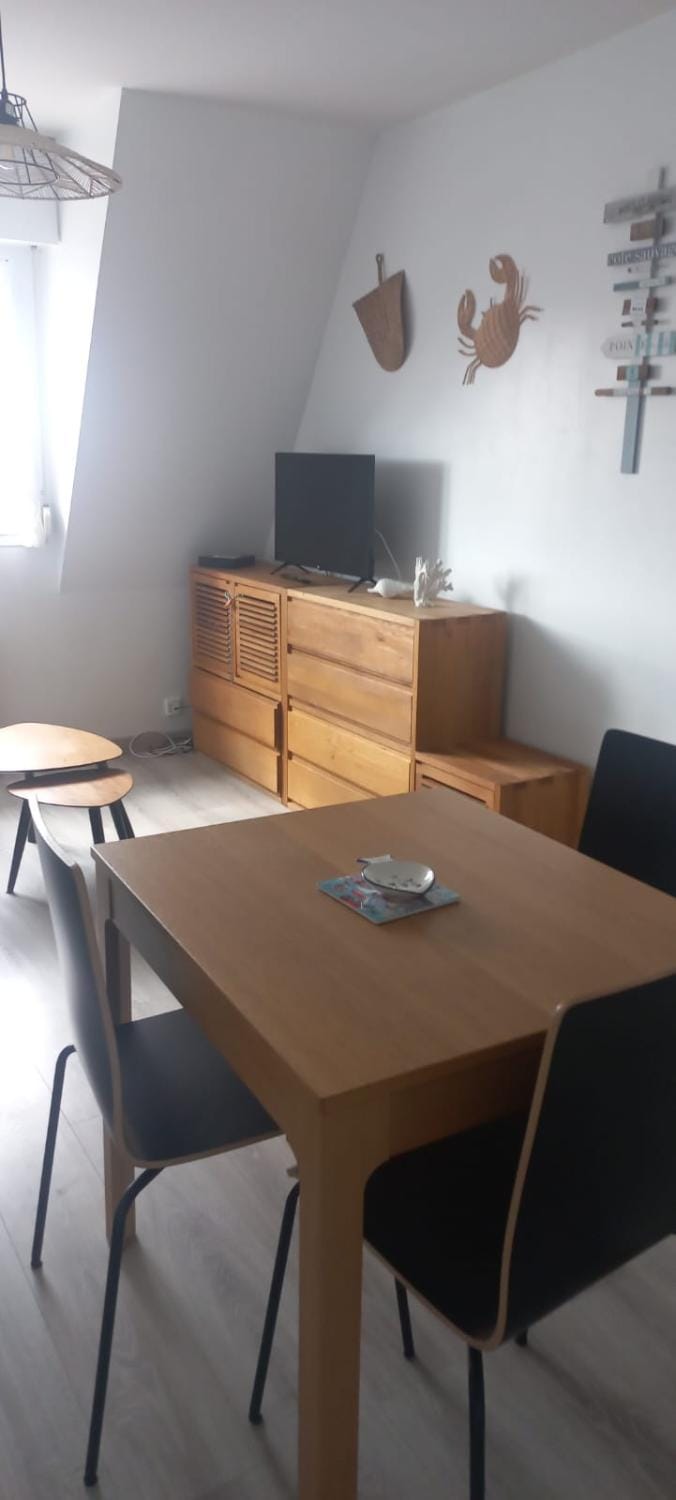 Appartement lumineux et fonctionnel en bord de mer Apartment in Normandy