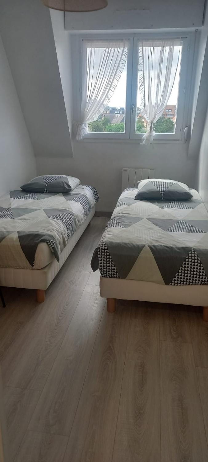 Appartement lumineux et fonctionnel en bord de mer Apartment in Normandy