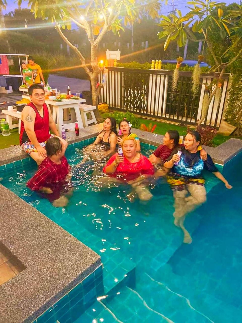Swimming pool, Family