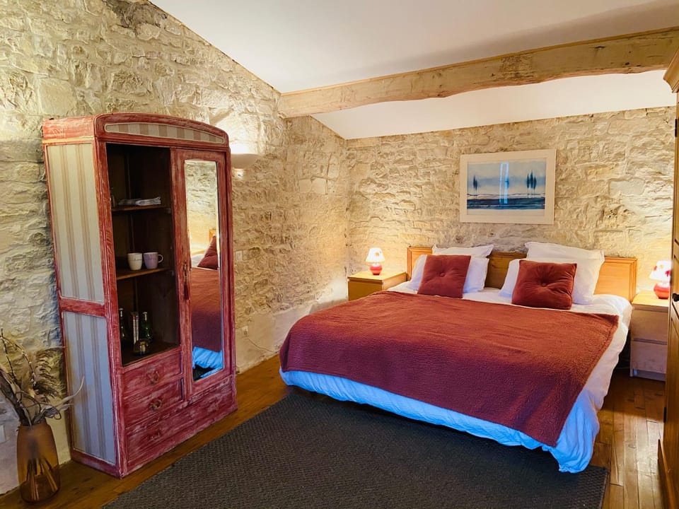 Bed, Bedroom