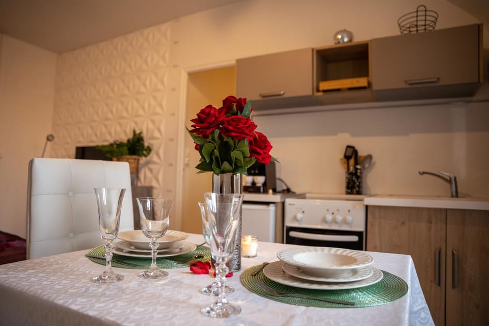 Charmant studio à quelques pas du centre-ville Apartment in Troyes