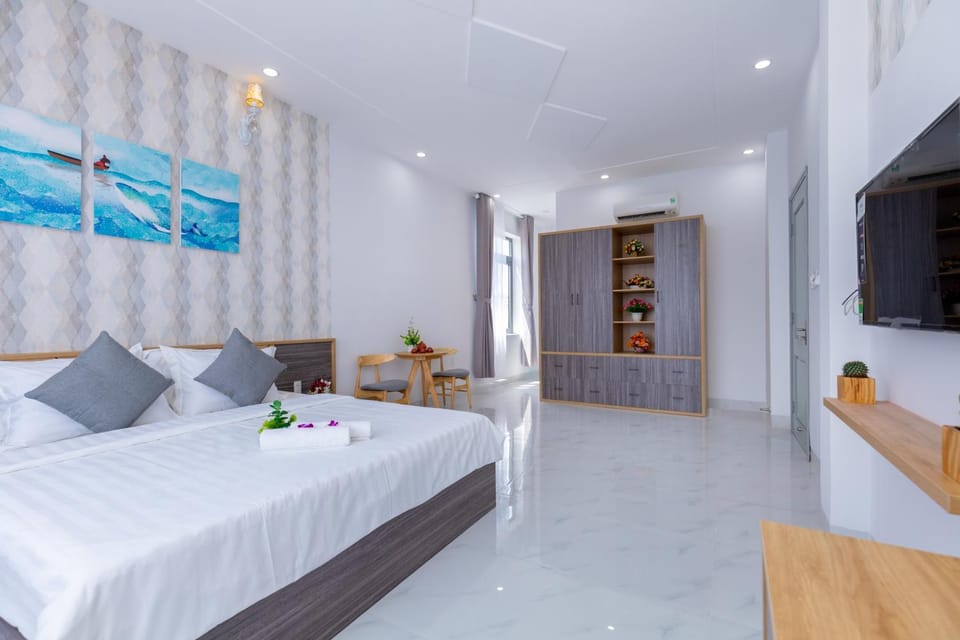 Palm Villa 10 - Luxury Pool Villa 6 Rooms & Billiard Villa in Vung Tau