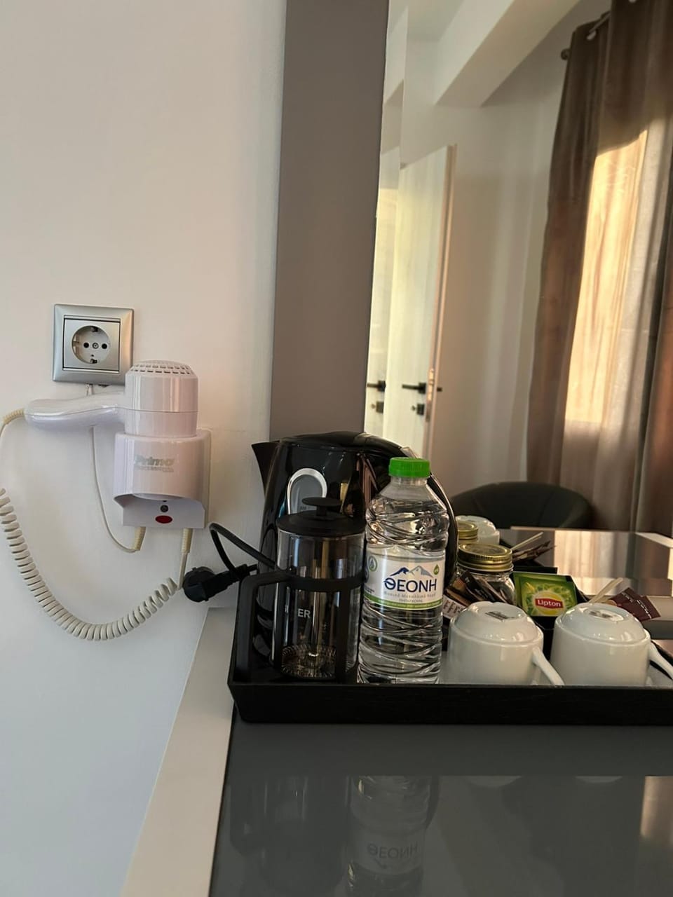 Coffee/tea facilities