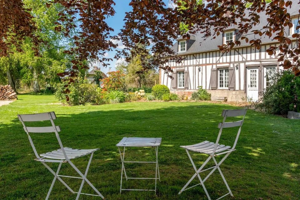 Property building, Garden
