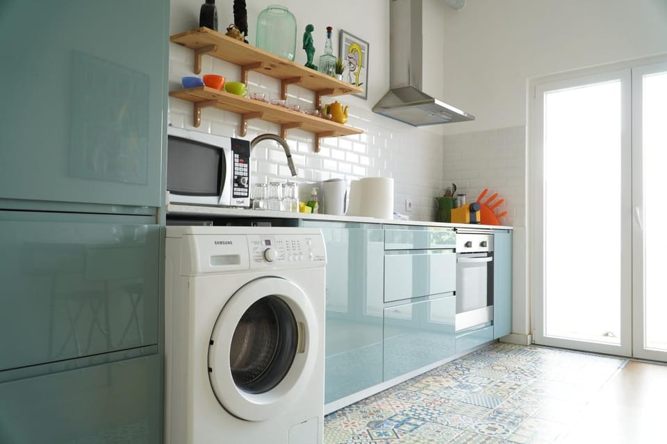 Kitchen or kitchenette, Food and drinks, Food, minibar, stove, dryer