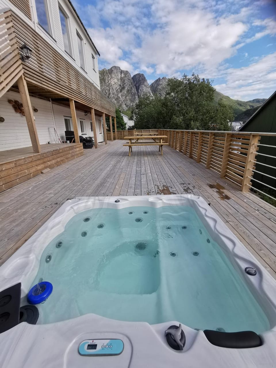 Waterfront Senja Apartment in Nordland, Norway