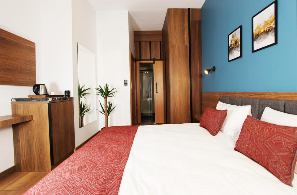 Bed, Photo of the whole room