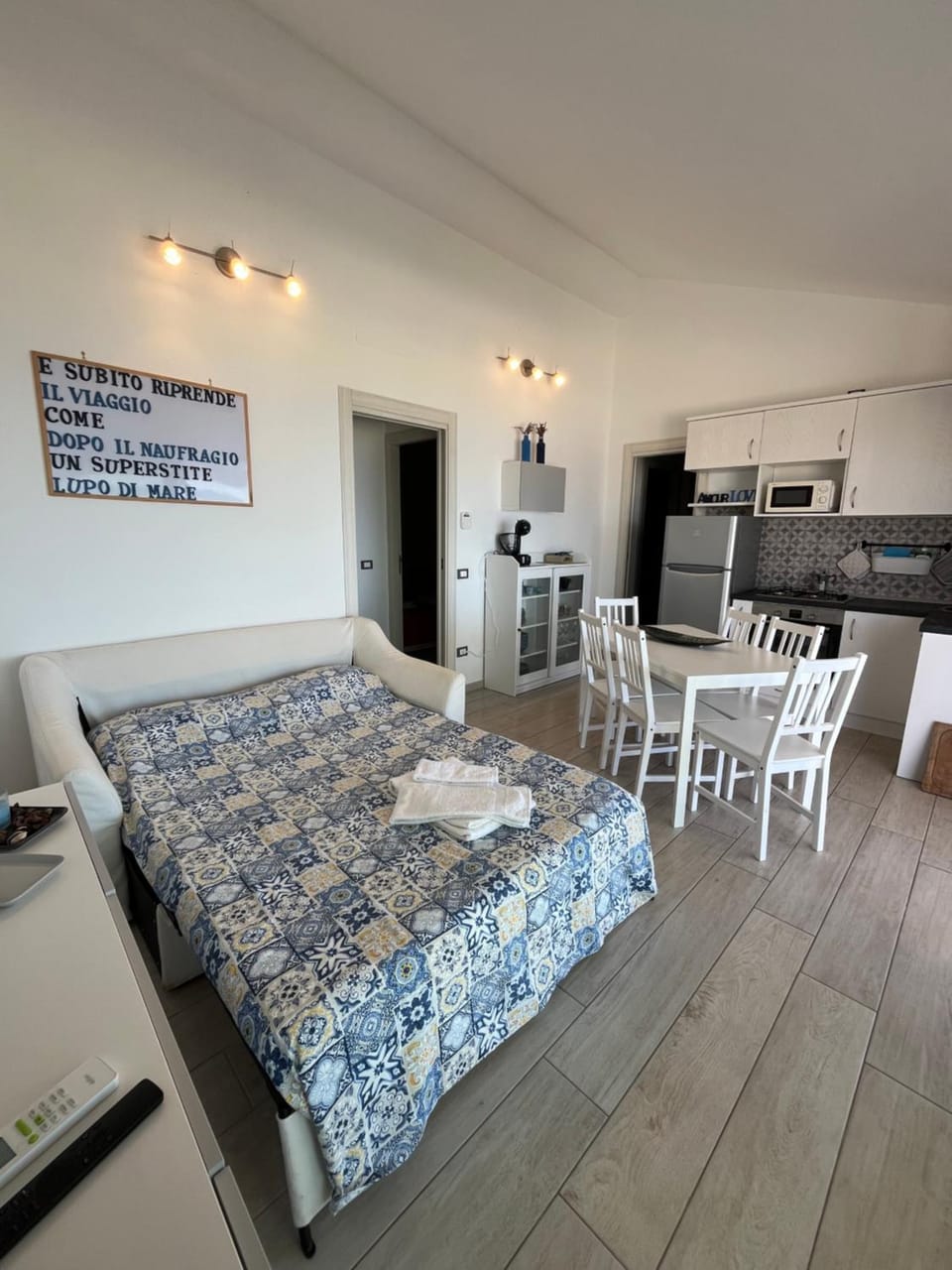 Bed, Living room, Dining area