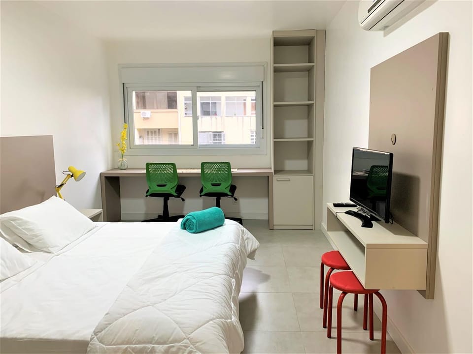 Apartamento impecável FM - RETIRADA DAS CHAVES MEDIANTE AGENDAMENTO COM UMA HORA DE ANTECEDÊNCIA COM ANDREIA OU LUIS Apartment in Porto Alegre