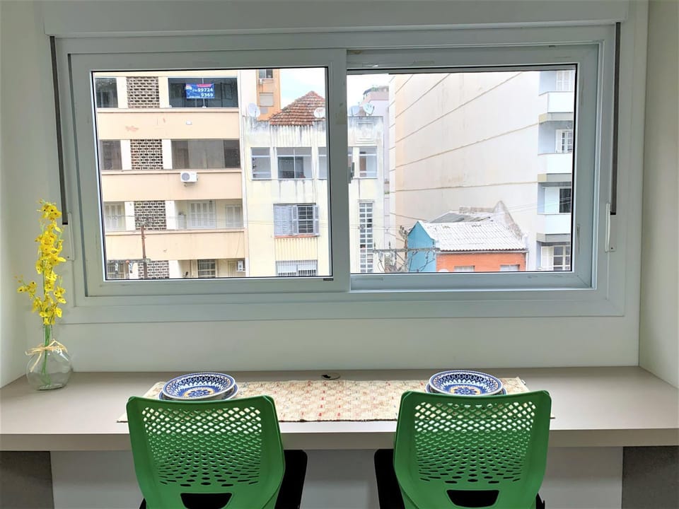Apartamento impecável FM - RETIRADA DAS CHAVES MEDIANTE AGENDAMENTO COM UMA HORA DE ANTECEDÊNCIA COM ANDREIA OU LUIS Apartment in Porto Alegre