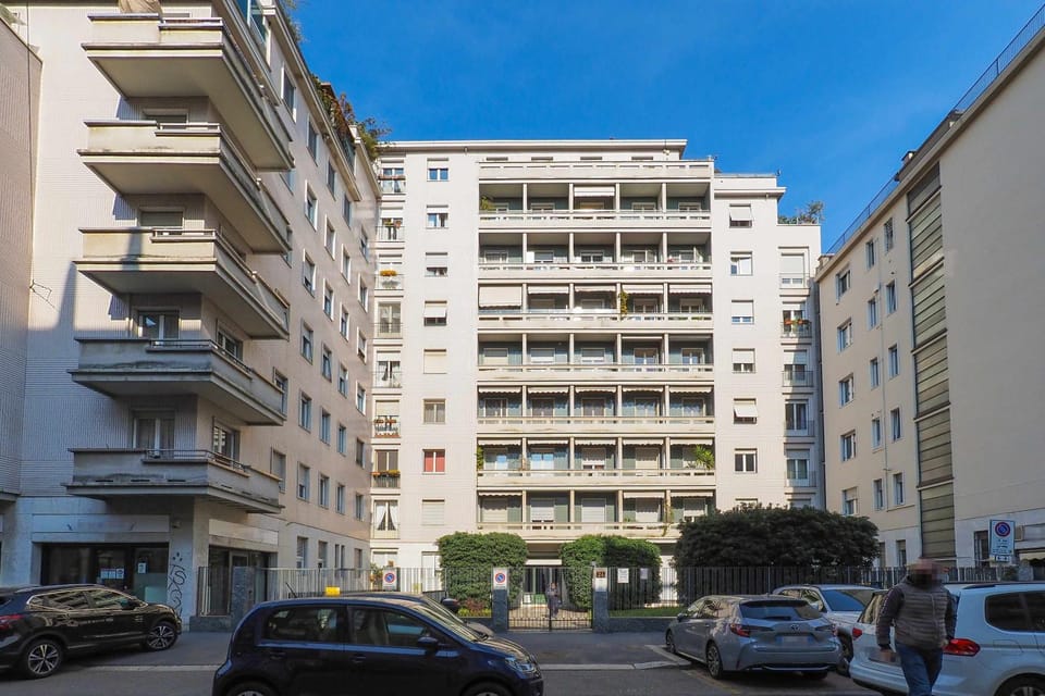 Property building, Garden, Street view, Quiet street view