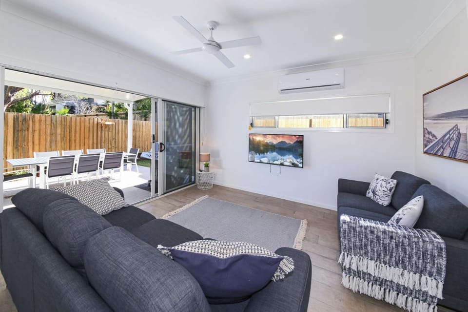 11 Ann Street House in Coolum Beach