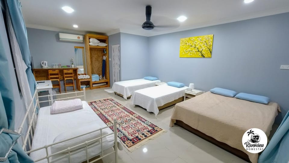 Bed, Photo of the whole room, air conditioner