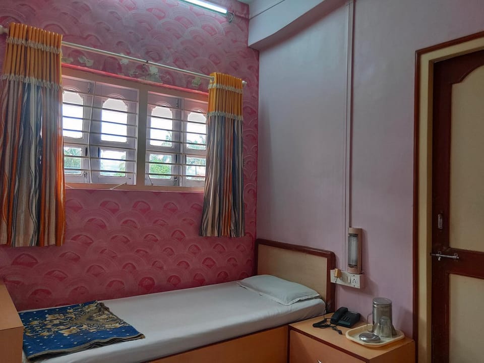 Hotel Ayodhya Hotel in Maharashtra