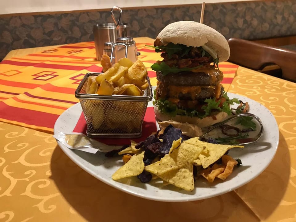 Food and drinks, Food