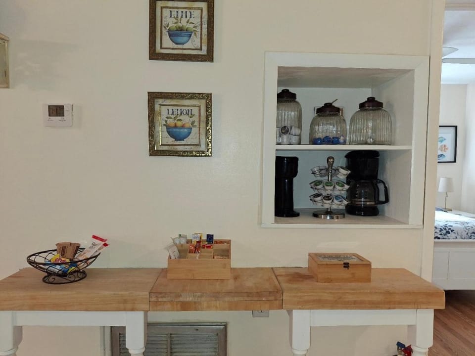 Coffee/tea facilities
