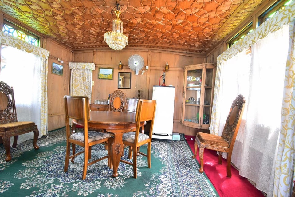 Dining area, Dinner