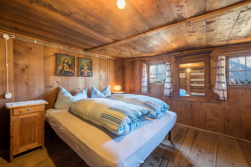 Property building, Living room, Bedroom