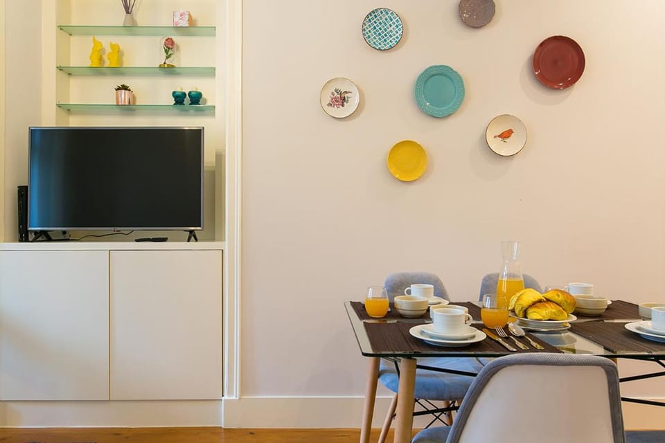 TV and multimedia, Decorative detail