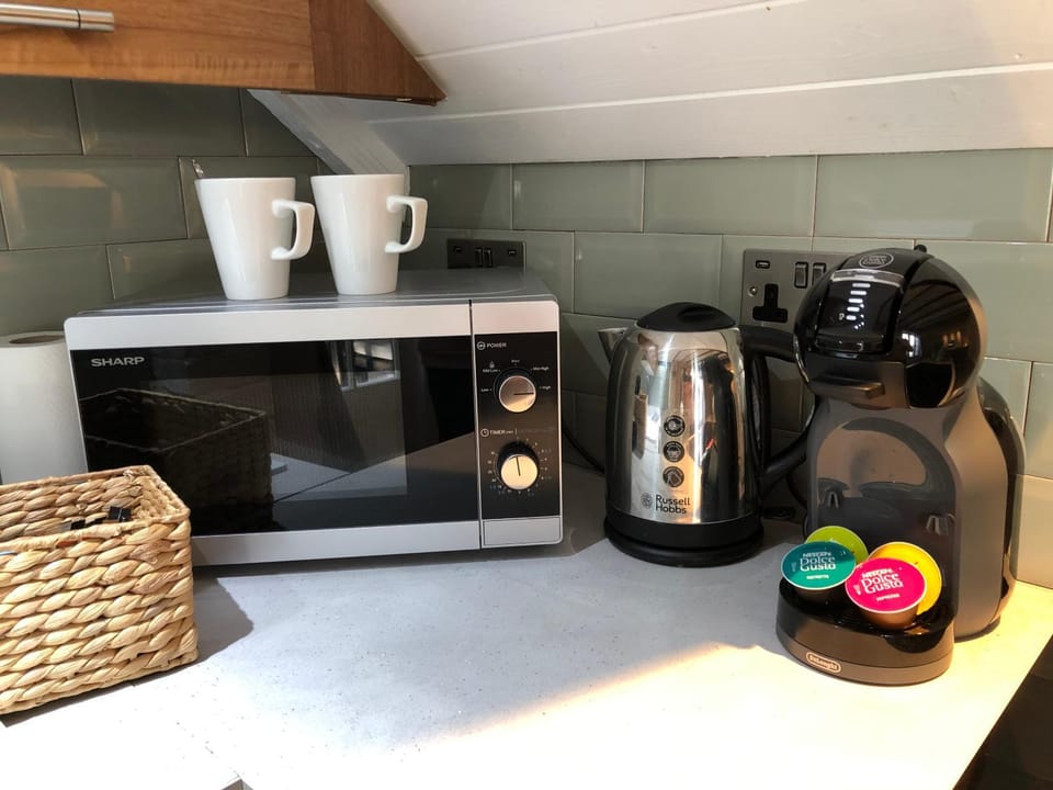 Coffee/tea facilities, Kitchen or kitchenette