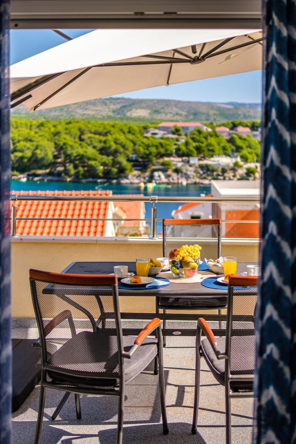 Balcony/Terrace, Seating area, Dining area, Sea view, Sunrise