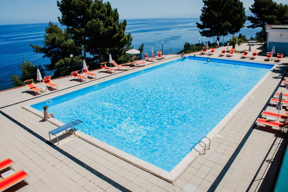 Pool view, Swimming pool, Swimming pool