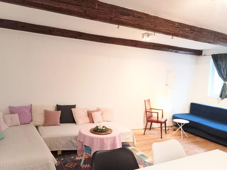 Seating area