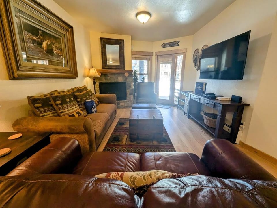 Tenderfoot Lodge 2611 by SummitCove Lodging in Colorado House in Keystone