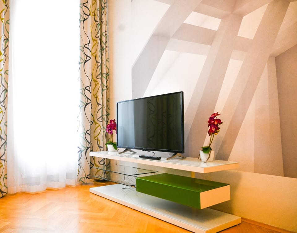 TV and multimedia, Living room