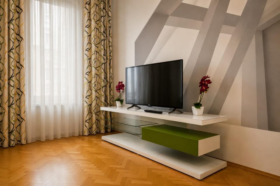 TV and multimedia, Living room