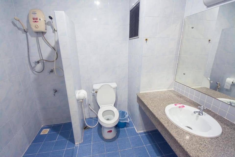 แสนสุขอพาร์ทเมนท์ Hotel in Chon Buri Changwat