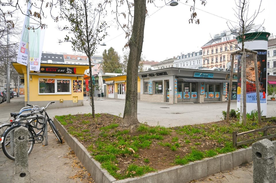 Neighbourhood, City view, Shopping Area