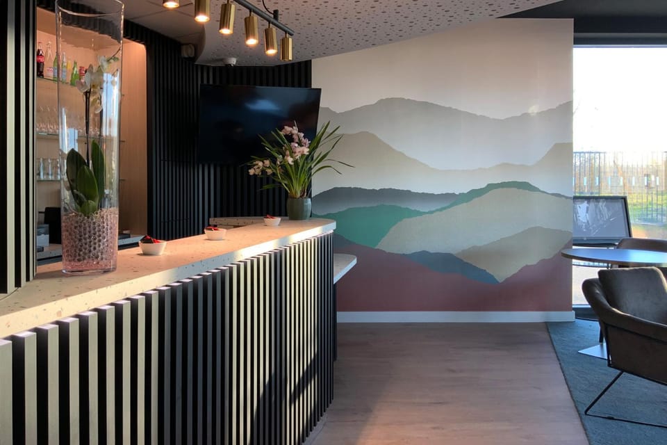 Hôtel Akena Troyes - La Chapelle St-Luc Hotel in Bourgogne-Franche-Comté