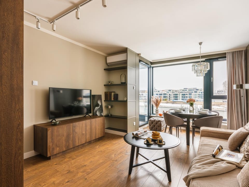 TV and multimedia, View (from property/room), Kitchen or kitchenette, Living room, Seating area, Dining area