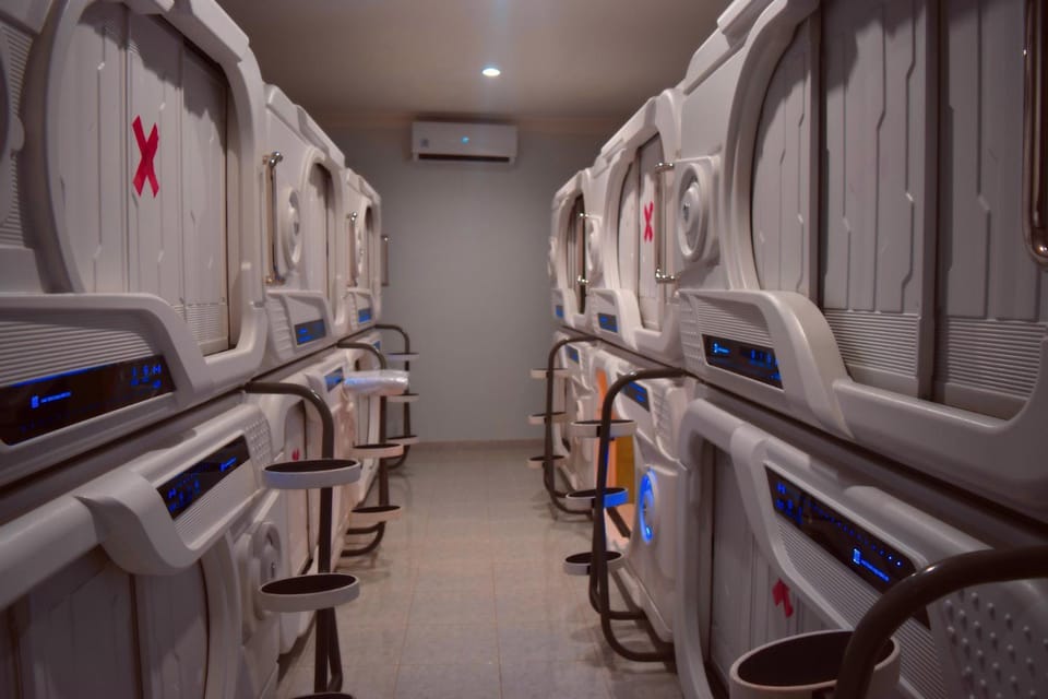 Bedroom, air conditioner