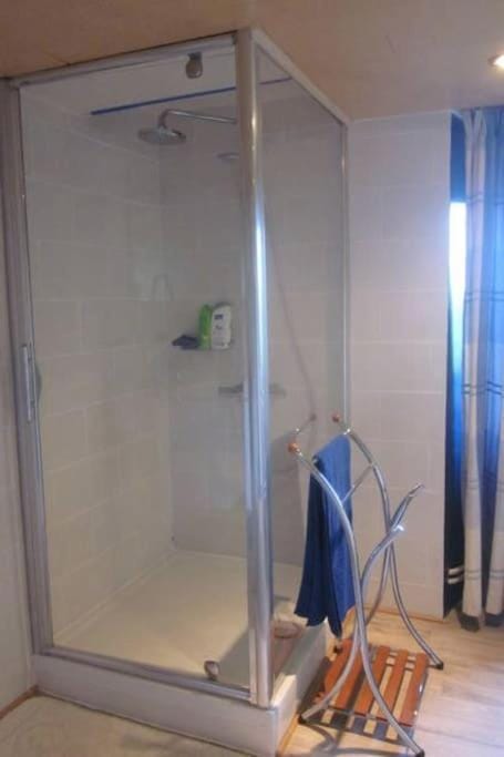 Chambres au calme en Ardenne Vacation rental in Wallonia, Belgium