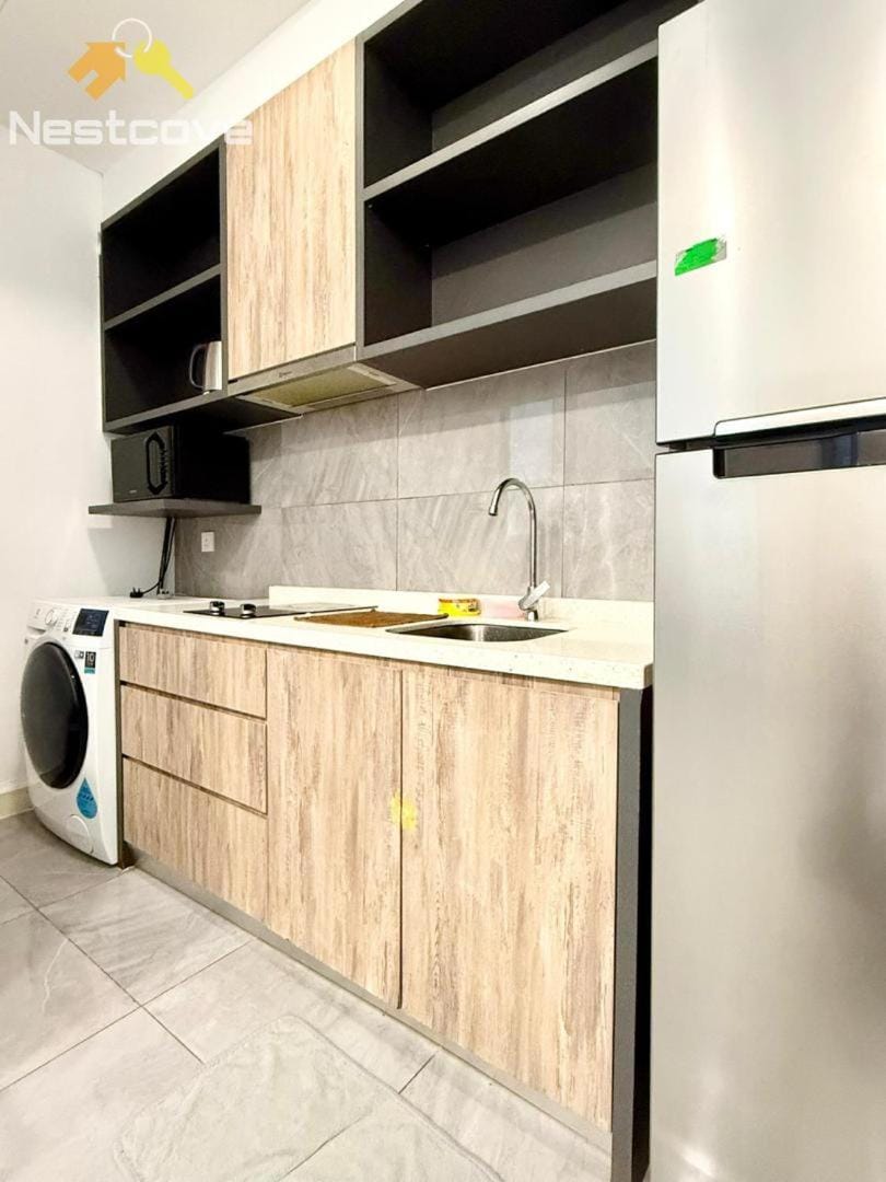 Kitchen or kitchenette, kitchen