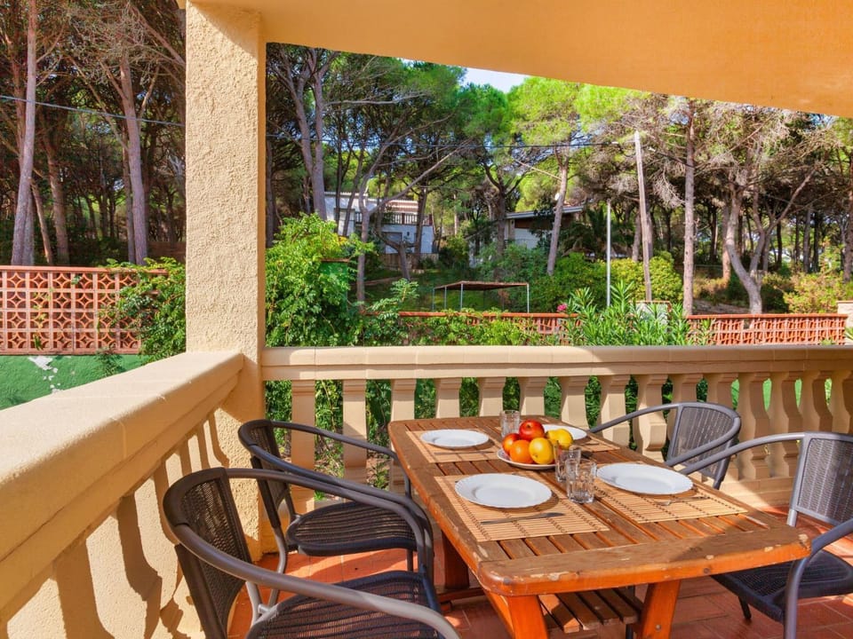 Holiday Home Torre Mitjorn by Interhome House in Baix Empordà
