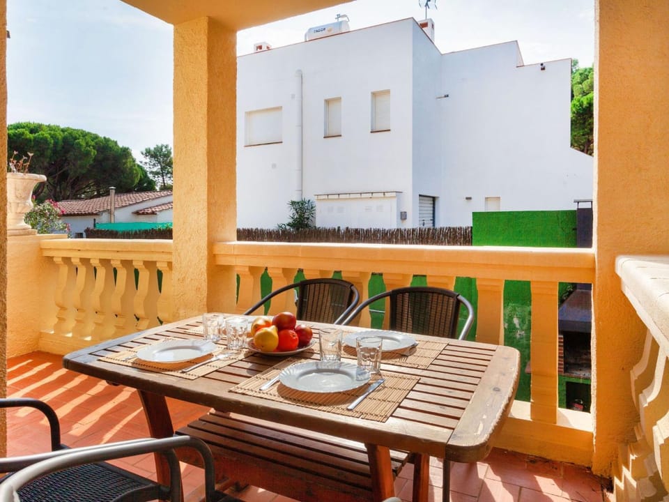 Holiday Home Torre Mitjorn by Interhome House in Baix Empordà
