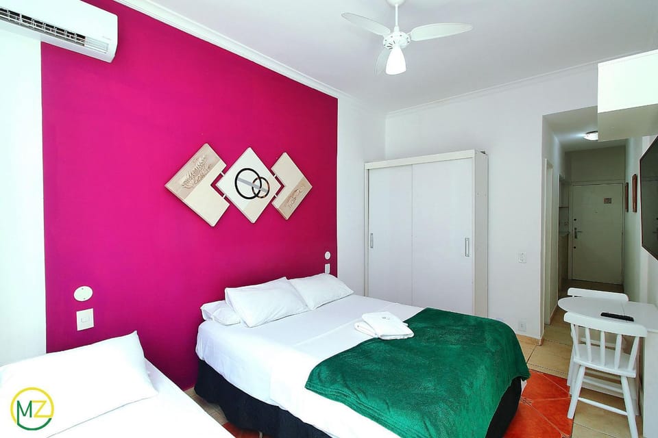 Economic studio with sea view in Copacabana Apartment in Rio de Janeiro