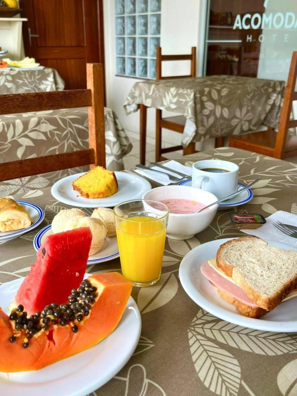 Food and drinks, Food, Breakfast, Continental breakfast