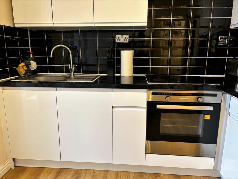 London Deluxe 6 Bedroom House House in Barking