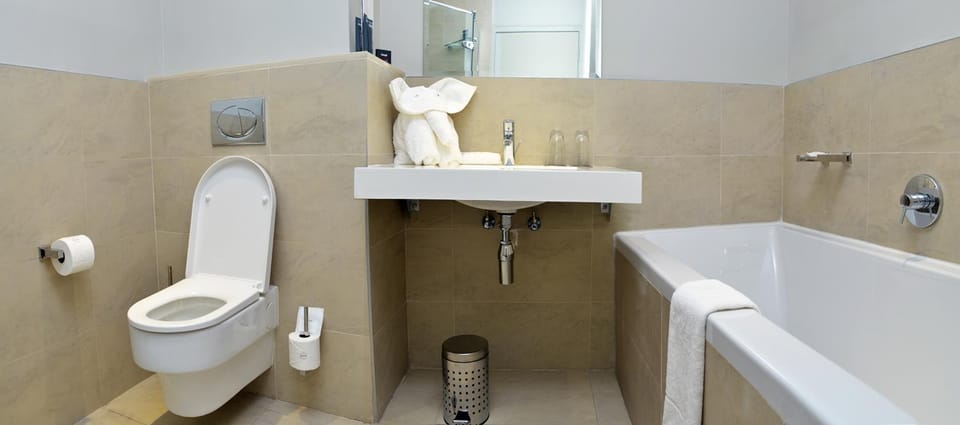 Bathroom, Bath