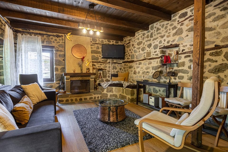 Rock and Stone House in Kalabaka