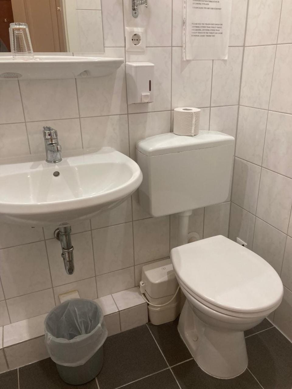 Toilet, Bathroom