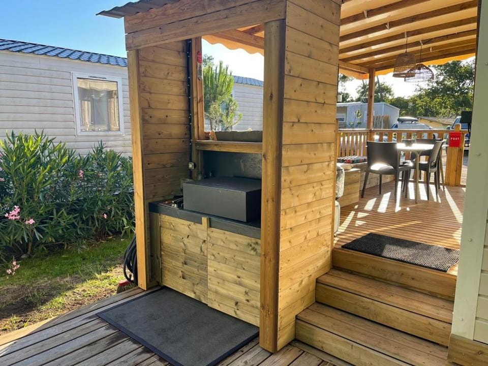 Mobil home paisible au Cap-Ferret - Camping les viviers "au bord du bassin" Campground/ 
RV Resort in Lege-Cap-Ferret