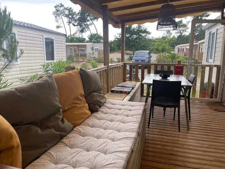 Mobil home paisible au Cap-Ferret - Camping les viviers "au bord du bassin" Campground/ 
RV Resort in Lege-Cap-Ferret
